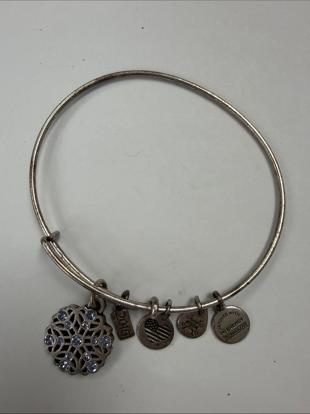 Silver-Tone 2016 snowflake Charm Bangle Bracelet with Blue Crystals
